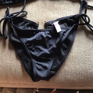 NWOT Victoria’s Secret Bikini bottoms